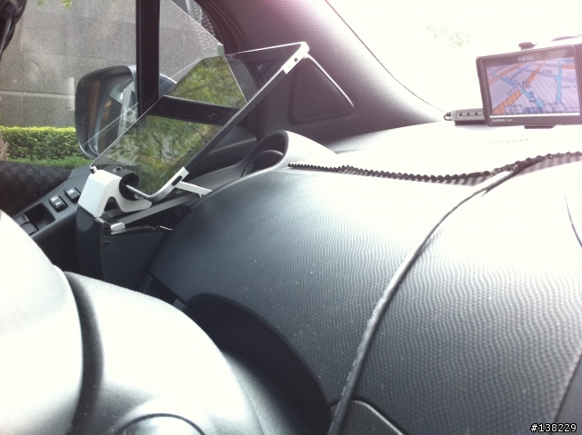 Yaris iPad車架
