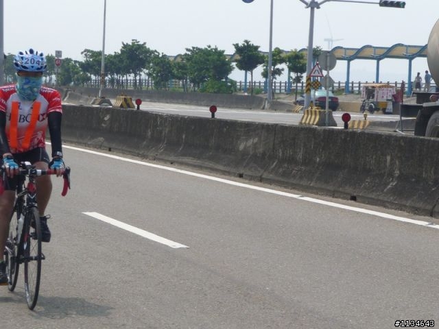 2010 西濱極限挑戰 400K - 風情海岸前加油站 約11:1X am