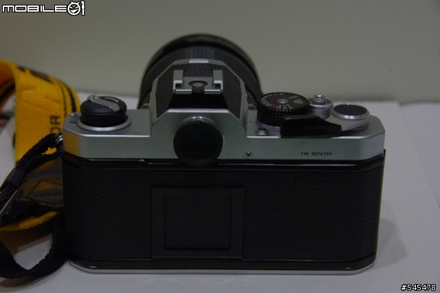 最近想買單眼相機