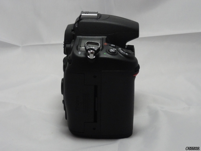 Nikon D7000 Kit 開箱 (11月15日新增自動白平衡簡單測試)