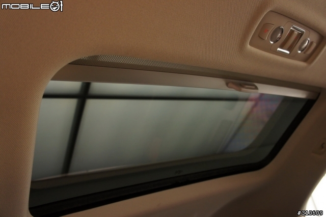 [開箱文] 2011 Audi Q7 3.0TFSI 開箱分享(圖多)