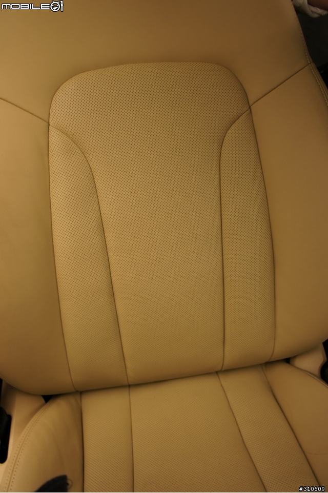 [開箱文] 2011 Audi Q7 3.0TFSI 開箱分享(圖多)