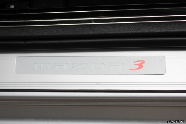 NEW MAZDA3 4D 尊貴版 超低調開箱文