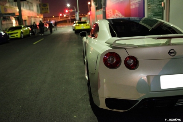 分享友人的【WALD R35+ AMS Carbon Fiber Roof 】