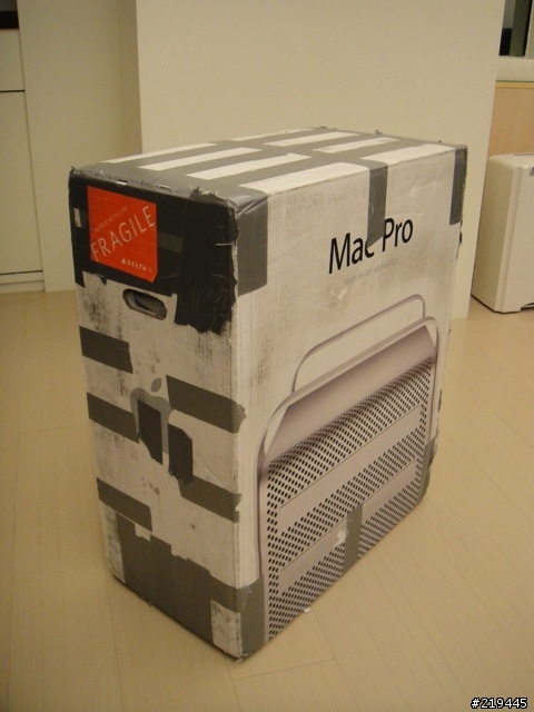 2010 Mac Pro & 27吋 Apple LED Display 簡單開箱