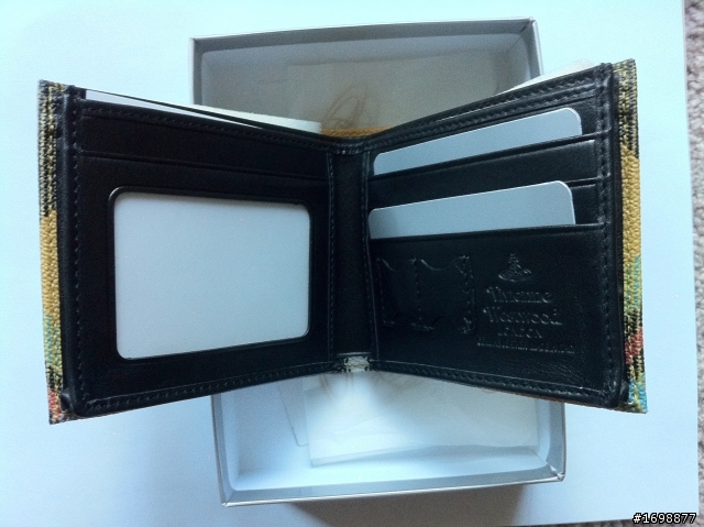 [第一次簡易開箱] Vivienne Westwood 男用皮夾