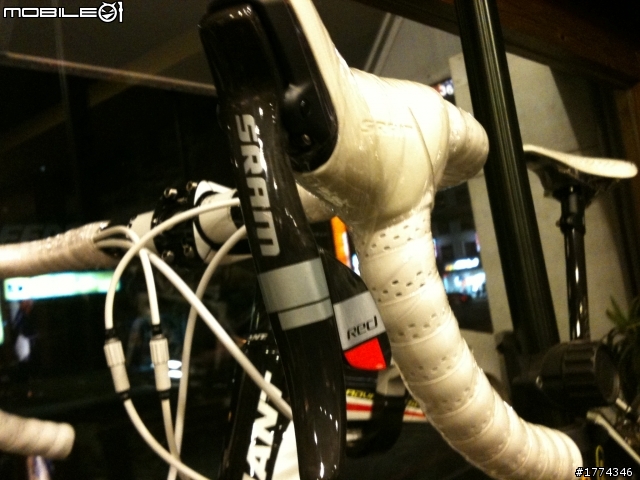限量一級車架也組好了,SRAM RED 11-28一體式飛輪,MAVIC一級輪組