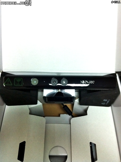 XBOX 360 4G + Kinect 同捆包 + Sports & 逍遙快車開箱文