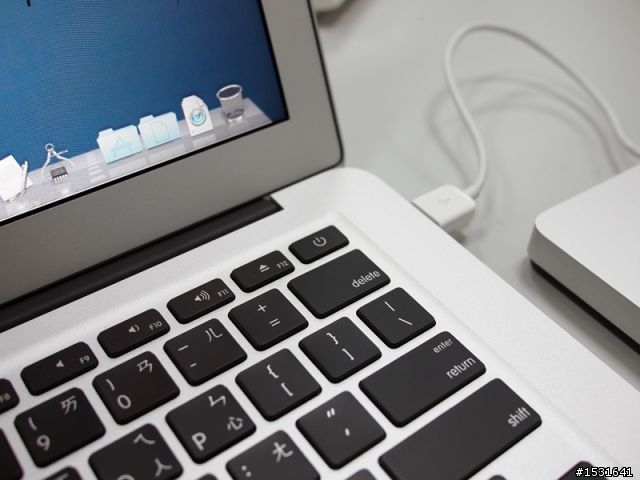 Macbook Air 13吋,開始使用文