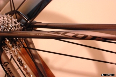 低調再低調灰炭車 2011 SCOTT R1