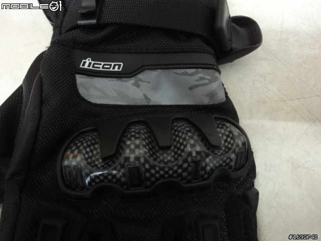 [開箱] ICON  Patrol Waterproof Glove 冬季防水防寒防摔手套
