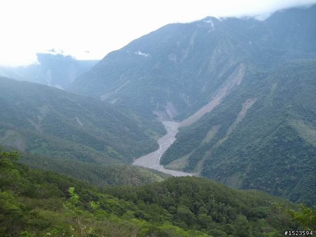 世外桃源的山中傳奇 ~ 小關山林道