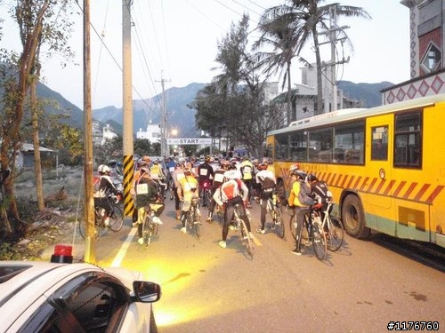 2010 MAXXIS 太魯閣國際登山賽 福利網車隊