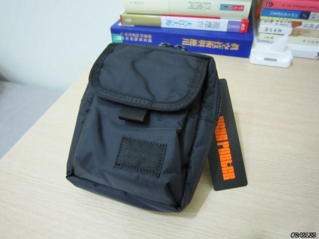 敗家分享-iPhone4 x Head Porter - Black Beauty Pouch