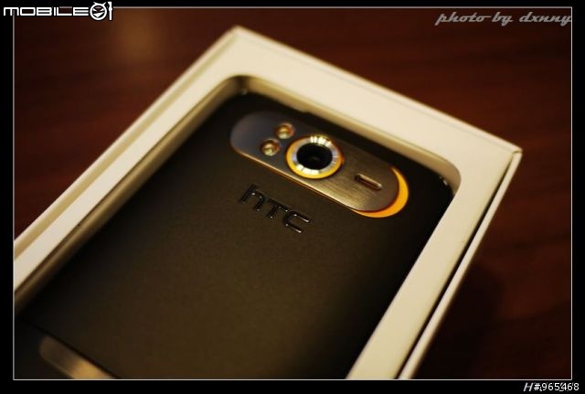 [HTC] HD7 朋友開箱代PO文 第一彈!