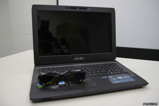 [分享] ASUS華碩新款3D螢幕機種G53JW簡單開箱