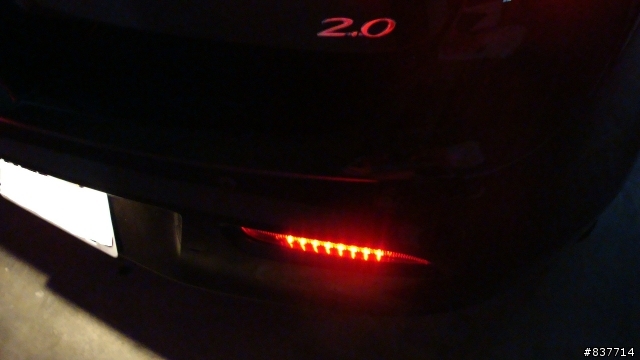 2011年款新馬3 2.0 5D 簡單開箱