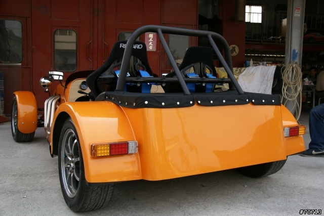 第一台國人獨力打造的 Super 7