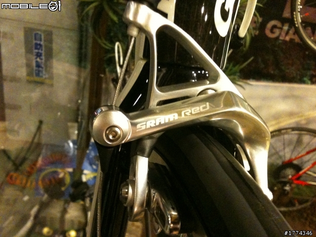 限量一級車架也組好了,SRAM RED 11-28一體式飛輪,MAVIC一級輪組