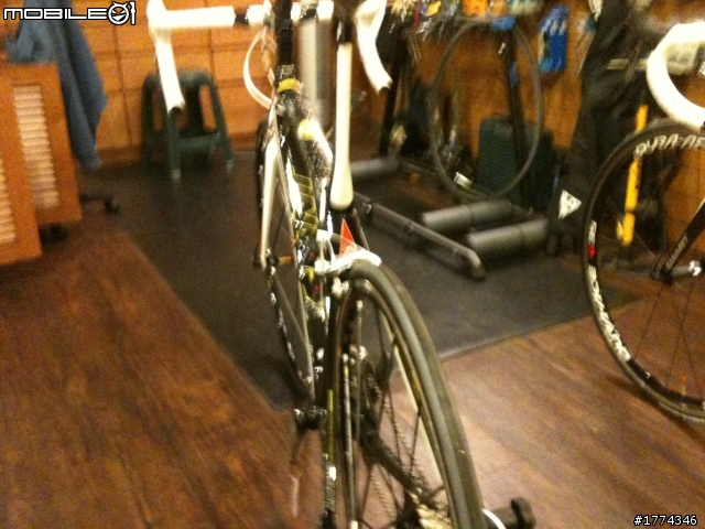 限量一級車架也組好了,SRAM RED 11-28一體式飛輪,MAVIC一級輪組