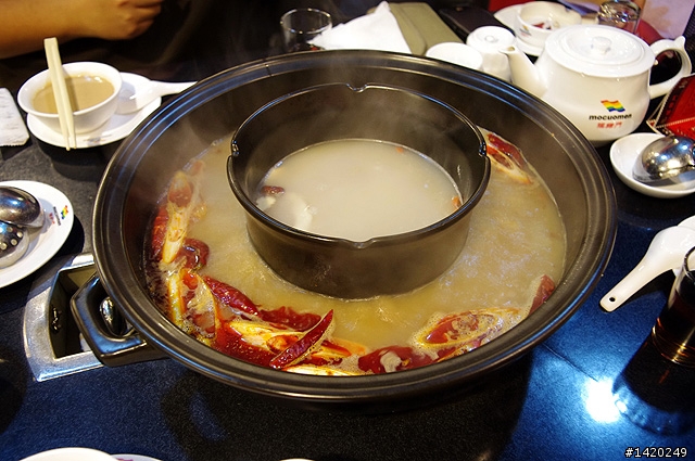 [食記]一朝摸錯門，三載齒留香～摸錯門牛肚王