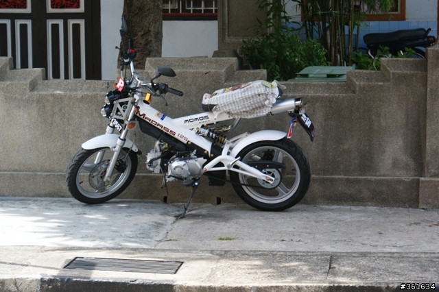 檳城看到的兩台機車