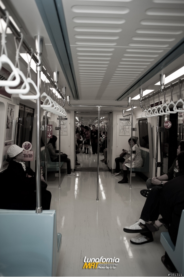 湊熱鬧！走出巷口蘆洲捷運內湖上班去！Let's go by Lunafornia MRT