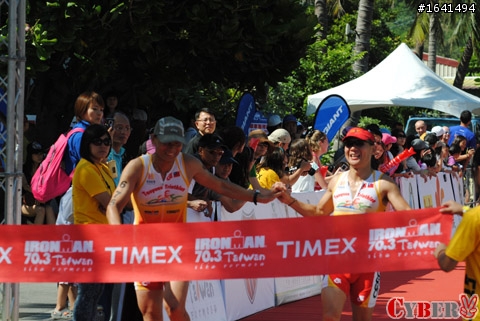 2010 IRONMAN 70.3 Taiwan 鐵人三項國際邀請賽 賽事圖集上線囉(2527張)
