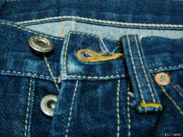 手賤分享迷之牌褲子  EVERS   ?  LEVIS ?