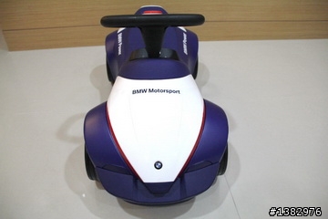 BMW學步車