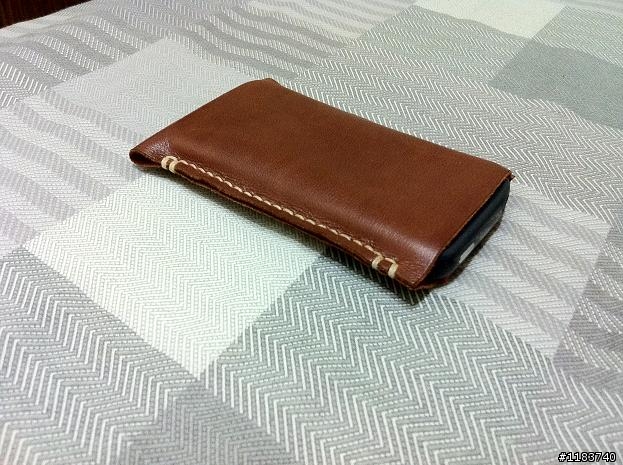 DIY幫自己Iphone4做個窩