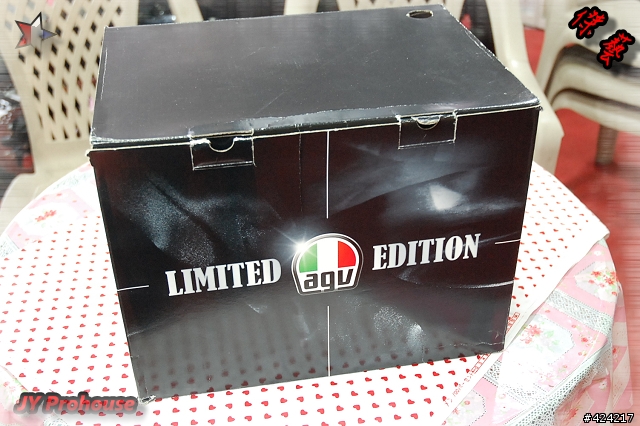 [開箱] AGV GP-TECH The Chicken 9 九次冠軍紀念帽