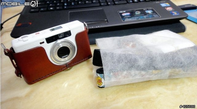 [分享] 相機皮套與相機揹帶 For Fujifilm Natura Classica White