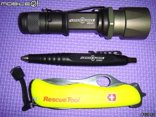 SUREFIRE M2手電筒+SUREFIRE 2代筆~開心入手