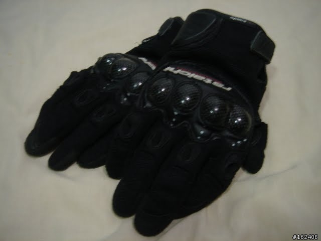 [開箱？] 金光閃閃的小星星~ Alpinestars S1
