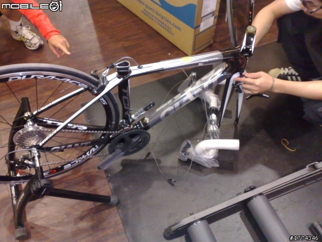 <<開箱>>  20101102 TCR ADVANCED SL R1 全台首開箱