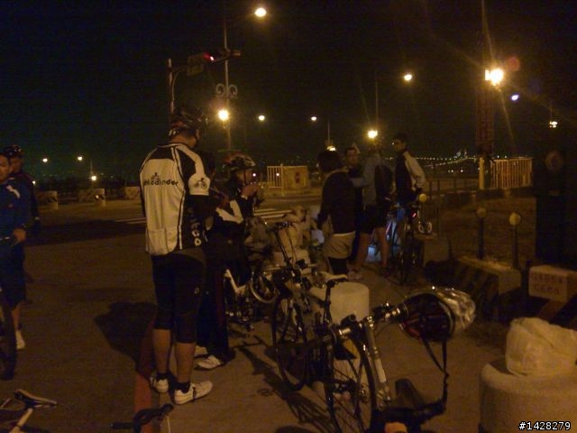 半夜12點之台中最晚騎---夜貓團 and  旋馬團！