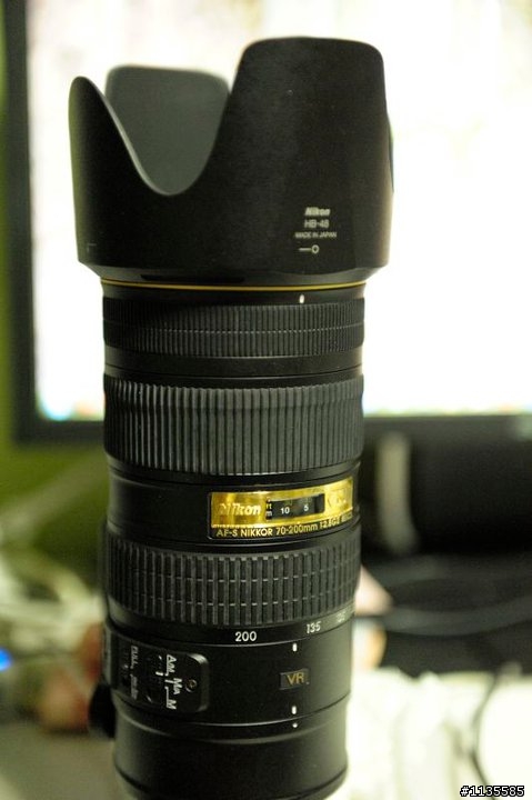 Nikon 70-200㎜ 1:2.8GⅡ（小黑六） N牌子脫漆 成了貨真價實的金牌……