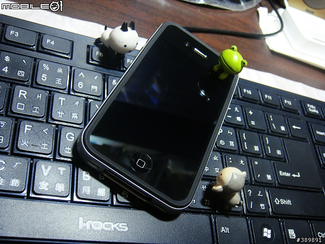 [開箱文]SGP NEO HYBRID EX Series for iphone4-Satin Silver（圖不少）