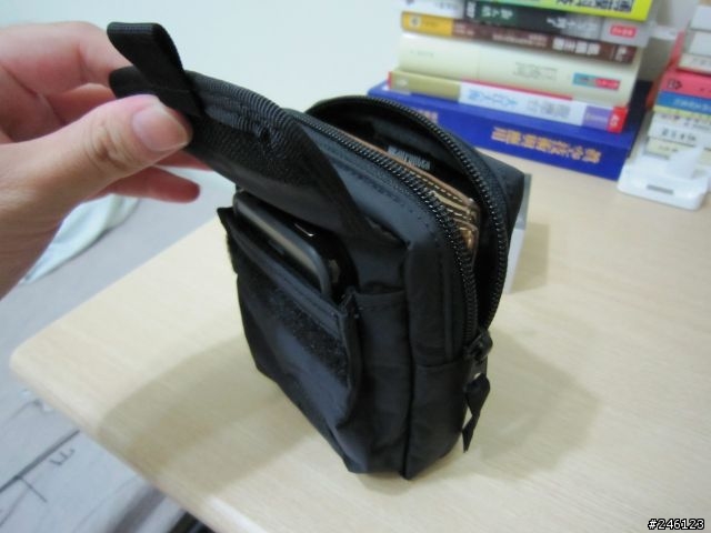 敗家分享-iPhone4 x Head Porter - Black Beauty Pouch