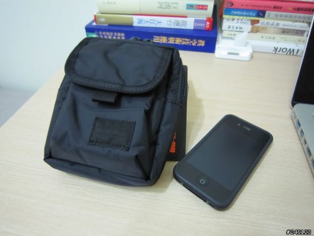 敗家分享-iPhone4 x Head Porter - Black Beauty Pouch