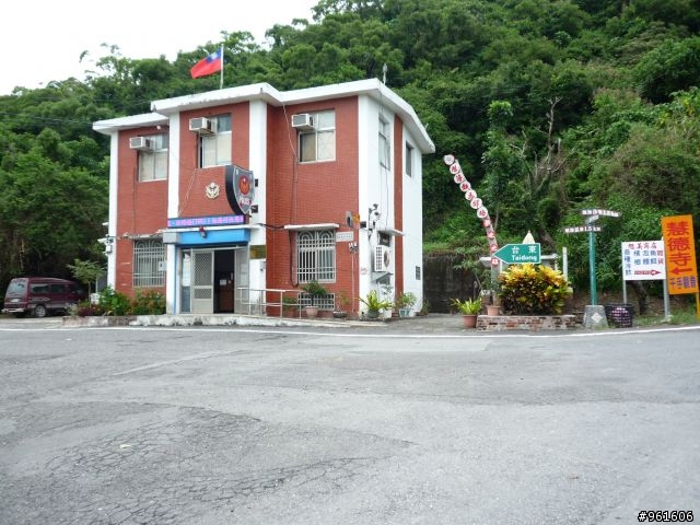 【遊記分享】鐵馬浪人之流浪全台灣~~DAY9~~終於在民國100年前PO完了，祝大家新年快樂~~
