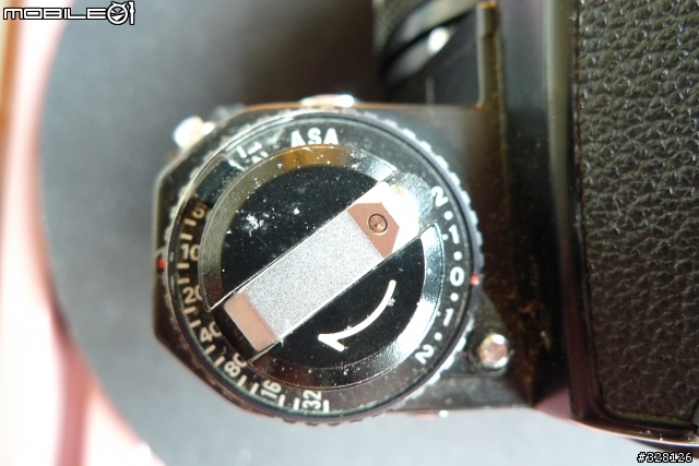 請問NIKON的底片老相機？(補圖補發問）
