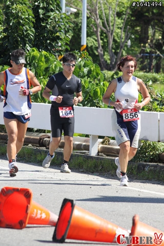 2010 IRONMAN 70.3 Taiwan 鐵人三項國際邀請賽 賽事圖集上線囉(2527張)