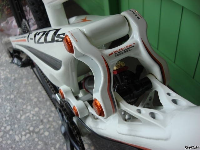 2011 WHYTE T-120s 開箱(應該是台灣第一台吧?)