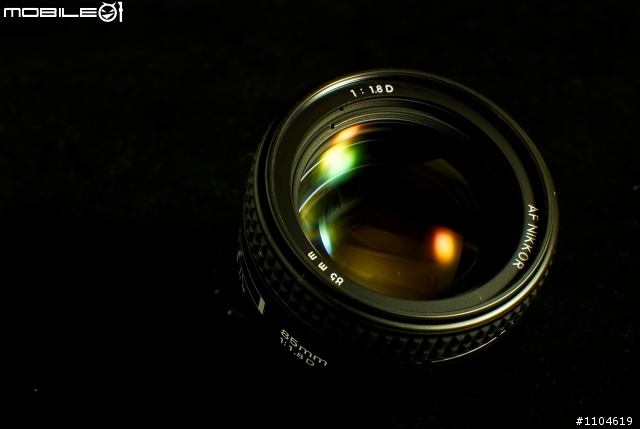開箱 AF Nikkor 85mm F/1.8 D