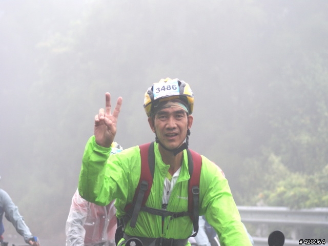 2010 環化賽   楓竹路 爬坡路段  雨 霧 汗水 混和的爬坡