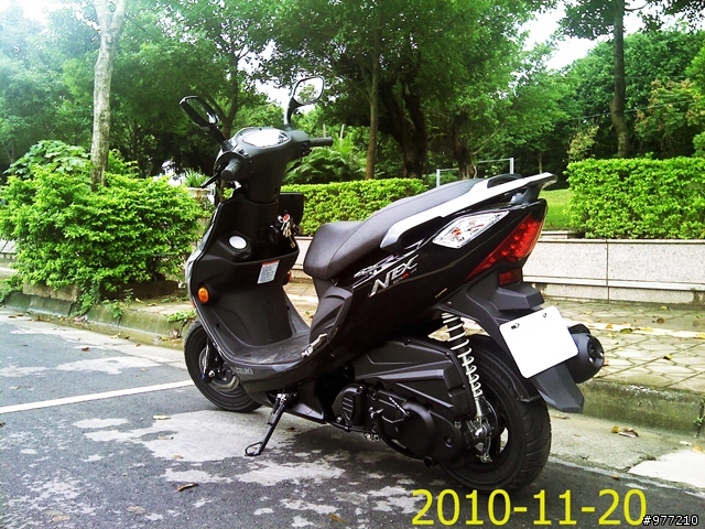 開箱 SUZUKI NEX 125 黑灰
