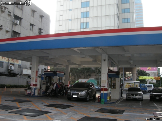 市區油耗實測系列之一：高雄市金獅湖篇