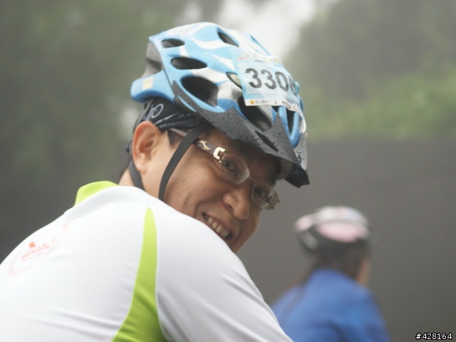 2010 環化賽   楓竹路 爬坡路段  雨 霧 汗水 混和的爬坡